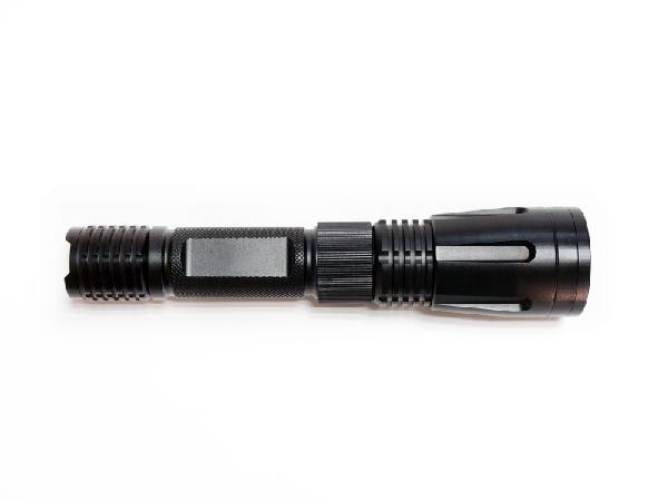 محافظ امنیتی فروش داغ 1x18650 قابل شارژ قابل حمل قابل استفاده فوق العاده روشن IP67 زمان کار طولانی XML چراغ قوه T6