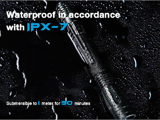 چراغ تاکتیکی فلاش LED در فضای باز IPX7 مقاومت در برابر آب 0.8W قدرت خروجی